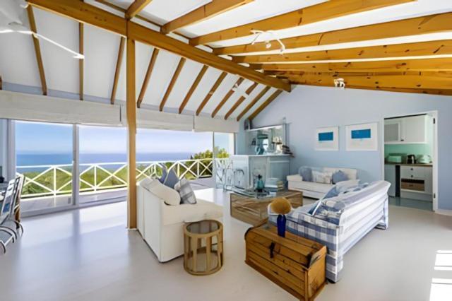 Guest house Cape Rose Cottage - Penthouse In Camps Bay 4*