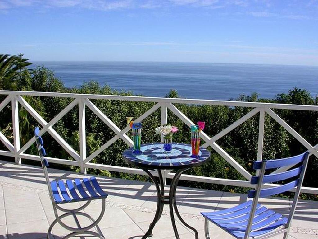 Guest house Cape Rose Cottage - Penthouse In Camps Bay